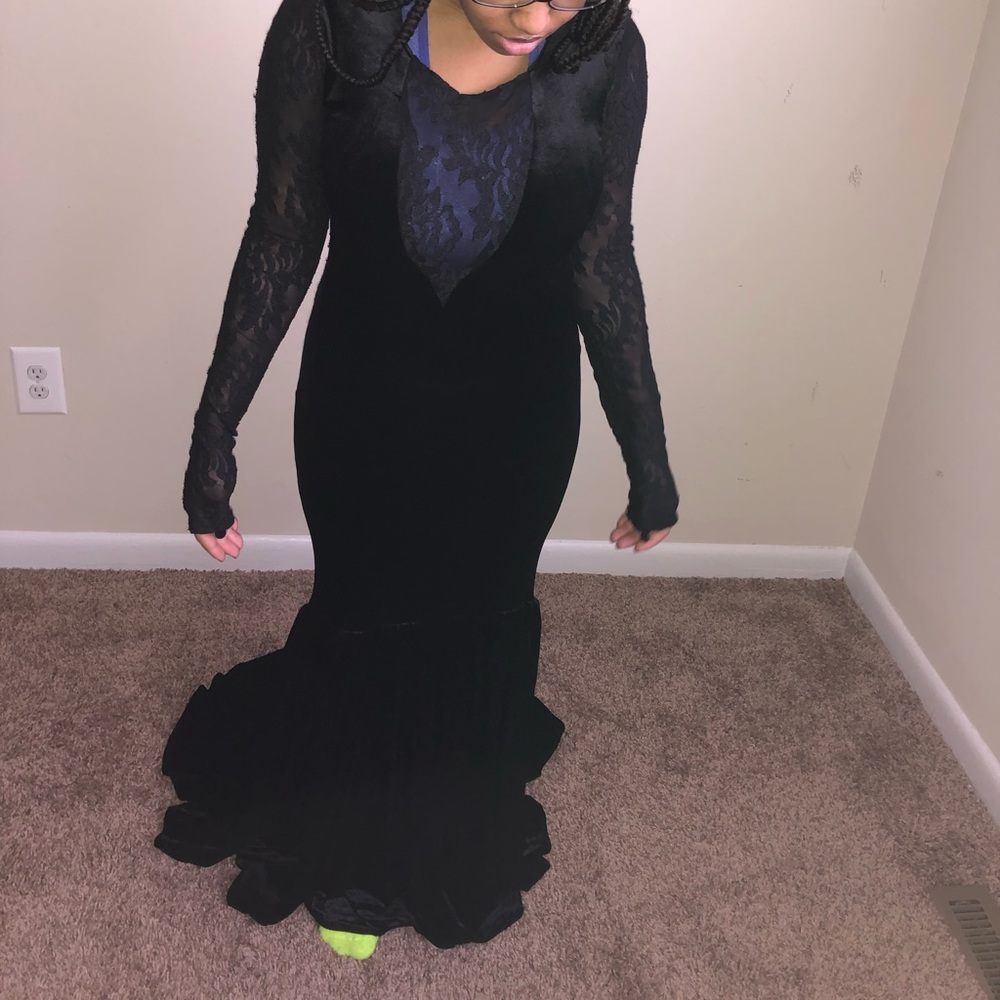 Prom Dress - Picture 2 of 5